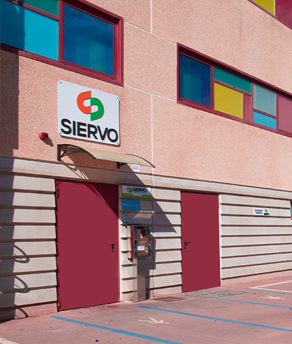Facciata d'ingresso della Siervo Plast.